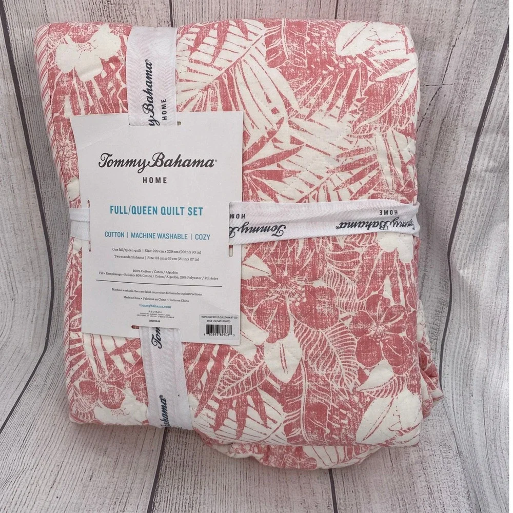 Tommy Bahama Quilt Set Full/Queen Coral White Tropical Floral Coastal Reversible